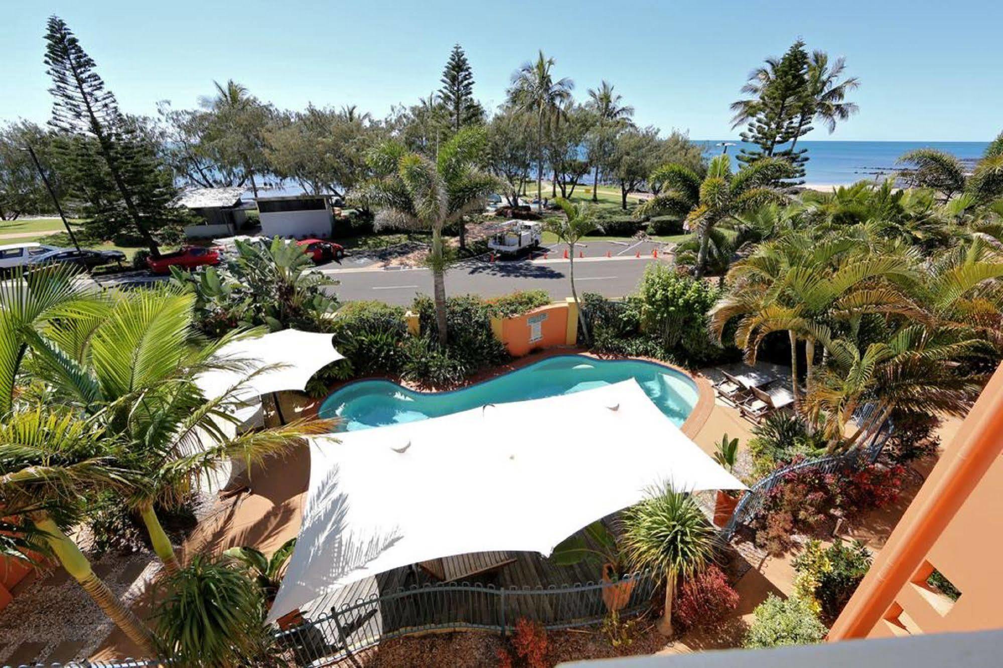 Kacy's Bargara Beach Motel Exterior foto