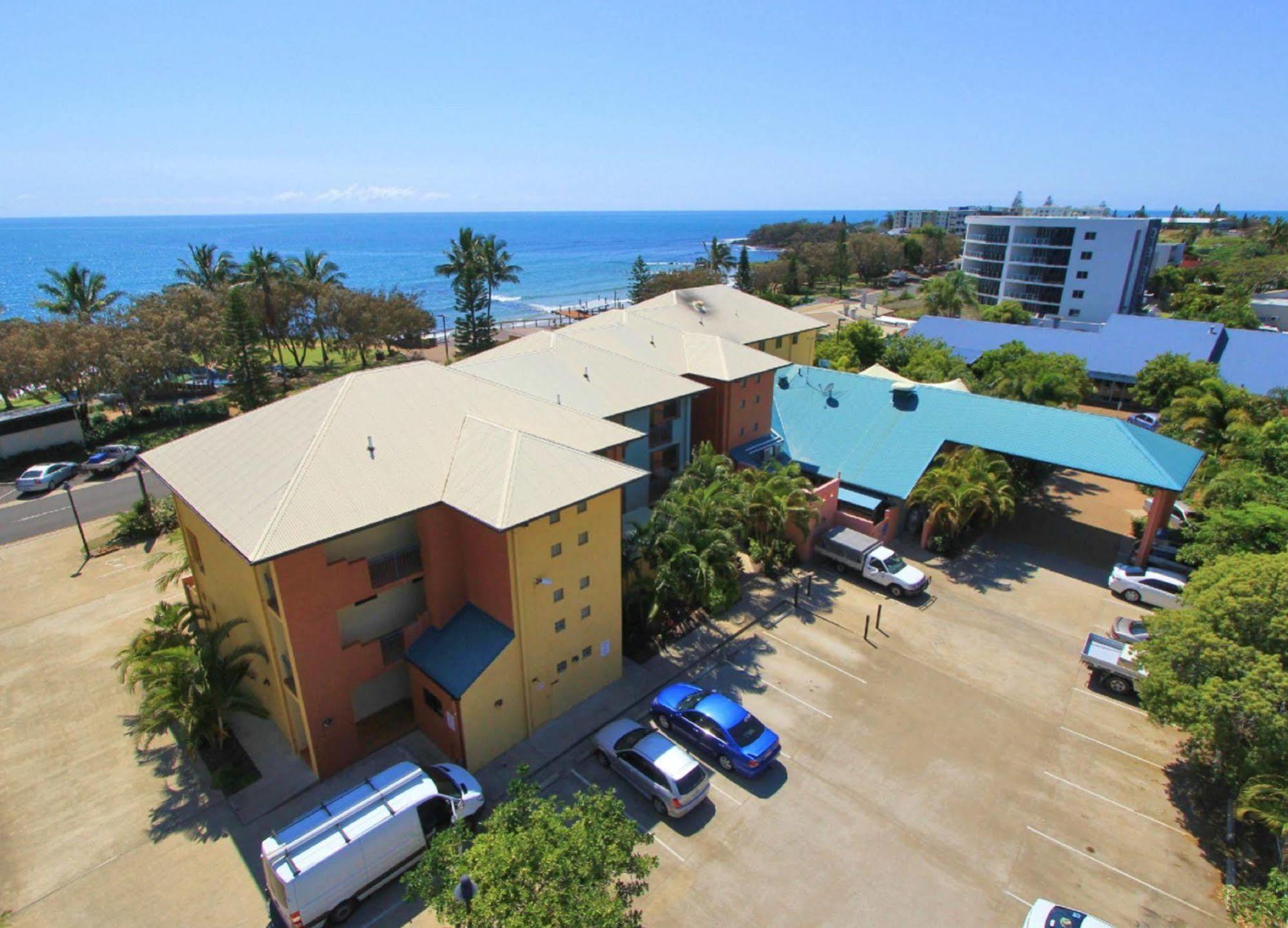 Kacy's Bargara Beach Motel Exterior foto